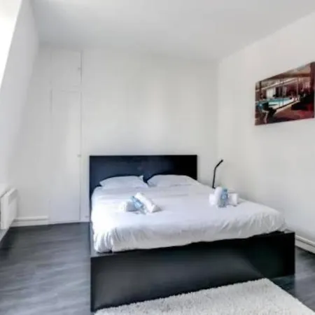 Hsh Daru - Parc Monceau St Honore Cosy 4p Appartamento *